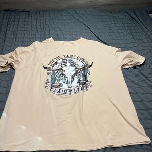 SHEIN Cream Graphic Tee with Skull and Horns